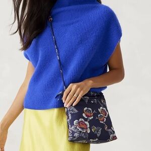 Vera Bradley 50352-20588 Original Hipster Crossbody navy SEURAT FLORAL NWT